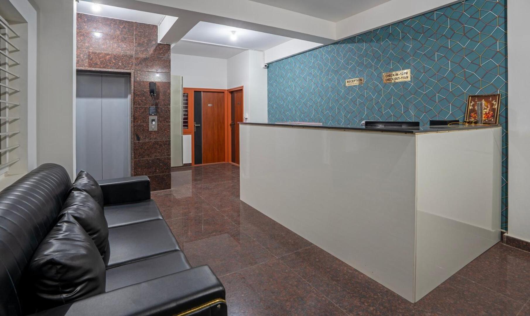 Hotel Royal Platinum 班加罗尔 外观 照片